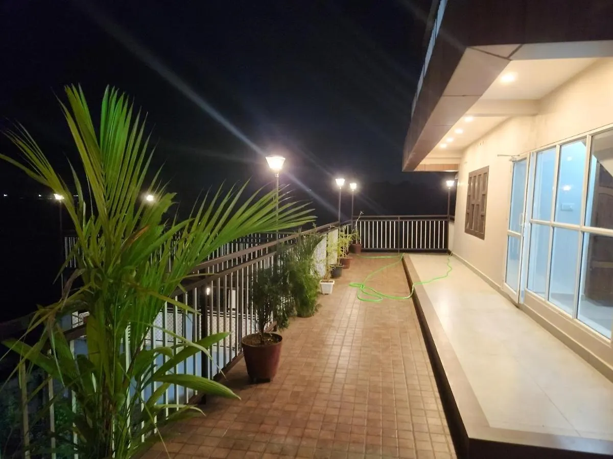 Riverscape Tranquil Serviced Apartments Elur 0*,